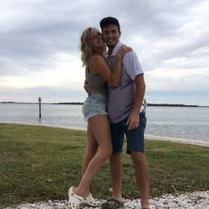 Meet your Posher, Alexis